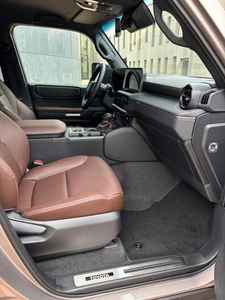 Nuovo giocattolo 2025 OTA LA ND CRU ISER 2.8 D-4D 4WD 10KM 151KW 205HP 5 posti 4 cilindri cambio automatico - Product Image 2