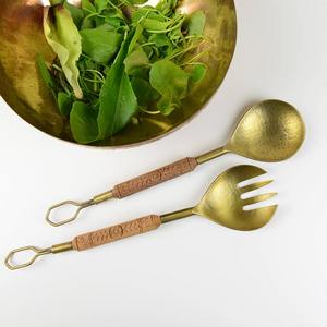 Ensemble de service à salade élégant en métal poignée en laiton ustensile de service à manger moderne cadeau de vaisselle élégant - Product Image 5