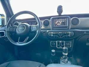 Jeep Wrangler Unlimited d'occasion propre, année 2020 - Product Image 3