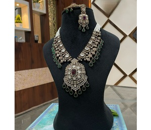 Ensemble collier et boucles d'oreilles élégants en moissanite plaqué or de qualité supérieure, classiques, pour mariage, fête et fiançailles, pour femmes - Product Image 1