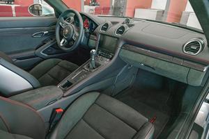 2024 Por sc he 718 Cay man GTS 4.0 AWD faible kilométrage voiture boîte de vitesses automatique direction gauche gaz foncé/état électrique - Product Image 4