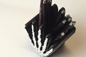 Porte-stylo en os de main Porte-stylo à main Décor en os Conception de docteur en os par Crescent Crafts - Product Image 3