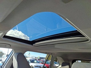 Usado 2023 para RAV4 Turbo AWD XLE con asientos de cuero Luz Interior Techo solar panorámico - Product Image 2