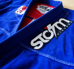 Kimono de Karate Unisex 100% Algodón, Personalizado con Logotipo, para BJJ Jiu-Jitsu, Etiquetas Personalizadas, Entrenamiento de Artes Marciales, Servicio OEM Disponible, Adultos, 7 Días - Product Image 1