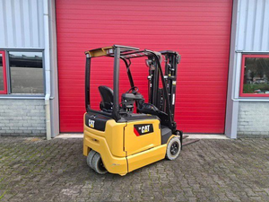 Chariot élévateur à contrepoids jaune 1,5 tonne avec moteur AC pour entrepôt, hauteur de levage 2500 mm - Product Image 4