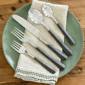 Elegant Design Metal Cutlery Set Offering Comfort Strength And Timeless <b>Beauty</b> For Homes Restaurants Hotels And Special Events - Product Image 1