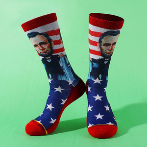 Calcetines en blanco impresos en 3D de poliéster sin costuras negro de alta calidad logotipo personalizado impreso con sublimación Digital MOQ 10 pares - Product Image 2