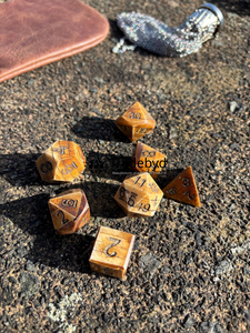 Dados de Hueso Hechos a Mano, Dados de Juego Premium para Juegos de Rol y Coleccionistas Tradebyd - Product Image 3