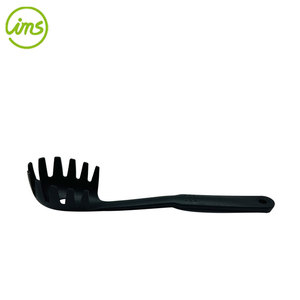 Cuillère à pâtes en nylon antiadhésif fabriqué au Vietnam - Product Image 2