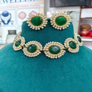 ชุดโชคเกอร์หินเจ้าสาวสไตล์อินเดียดั้งเดิมพร้อมต่างหูเข้าคู่กับชุดราตรีเทศกาลสำหรับผู้หญิง - Product Image 1