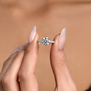 Bague de mariage en diamant taillé de luxe pour femmes Original Eternity Classic Style IGI Certificate GRA Certified VVS Moissanite Parties - Product Image 2