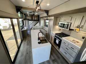 Remolque de Caravana, Camioneta, Tienda de Campaña Emergente, Remolque Todoterreno, Personalizado/Remolque de Caravana con Sala de Estar Móvil Todoterreno - Product Image 3