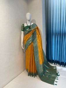 นุ่มและบริสุทธิ์ banarasi ผ้าไหมทั้งหมดกว่าพิมพ์ดิจิตอลฟังก์ชั่นงานแต่งงานพิเศษสบายที่สุดด้วยเสื้อชิ้น - Product Image 5