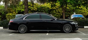 Voitures d'occasion propres et sans accident, <span class=keywords><strong>Mercedes</strong></span> <span class=keywords><strong>S</strong></span> <span class=keywords><strong>580</strong></span> <span class=keywords><strong>2022</strong></span> |   4,0 L |   Voitures d'occasion V8 berline prêtes à être expédiées dans le monde entier - Product Image 5