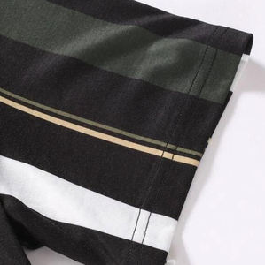 เสื้อโปโลปักโลโก้สำหรับผู้ชายเสื้อแฟชั่นแขนสั้นลายสีพื้นสำหรับใส่ตีกอล์ฟดีไซน์ทันสมัย - Product Image 3