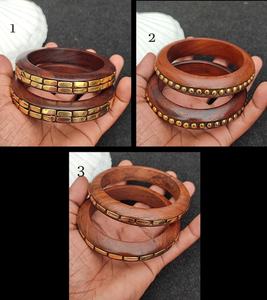 Brazalete ancho de diseñador floral de latón puro 100% hecho a mano, brazalete ajustable, Regalo para mamá - Product Image 2