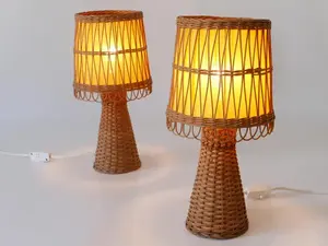 โคมไฟหวายสานด้วยมือสำหรับตกแต่งบ้านหลากหลายสีจากผู้ผลิตในเวียดนาม - Product Image 3