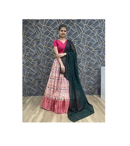 Lehenga Choli de mujer de algodón puro de nuevo diseño de la mejor calidad para uso Festivo disponible a un precio asequible de la India - Product Image 1