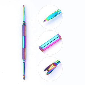 Outil de pousse-cuticules d'ongle en acier inoxydable avec logo personnalisé, durable, léger, réutilisable, double usage, vente en gros d'accessoires de manucure OEM - Product Image 1