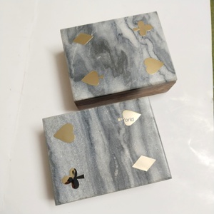 Caja de naipes de madera y mármol para juegos de cartas Caja para baraja de naipes - Product Image 3