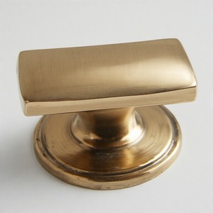 Perilla GemGrip Victorian Bloom hecha a mano perilla de puerta de latón elegante acabado antiguo para puertas de madera clásicas y casas patrimoniales - Product Image 4