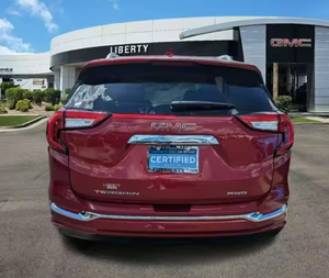 GMC Terrain Denali AWD SUV d'occasion 2024 avec intérieur foncé et sièges en cuir, transmission automatique de haute qualité - Product Image 6