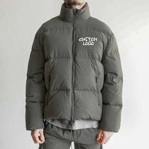 Veste matelassée vert olive personnalisée en gros avec logo, veste à fermeture éclair pour homme, col montant, veste matelassée pour homme, veste matelassée brillante - Product Image 1