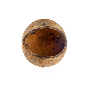 Handmade 100% Natural <b>Coconut</b> Shell Bird Feeders High Quality and Eco-Friendly - Product Image 3