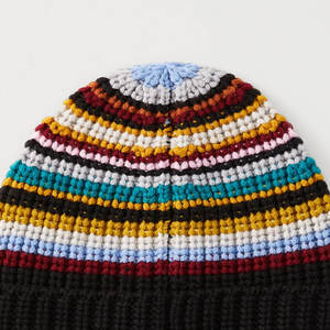 Bonnets d'hiver tricotés pour femmes très vendus au design personnalisé Bonnets à la mode disponibles dans toutes les tailles - Product Image 4