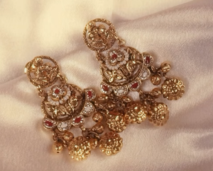 Conjunto de Collar Tradicional Indio en Tono Dorado con Pendientes a Juego, Estilo Templo, Joyería Festiva para Bodas y Celebraciones - Product Image 4