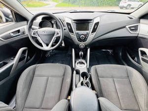 Auto Usado de Calidad a Precio Accesible, Hyundai Veloster 2015, Volante a la Izquierda - Product Image 2