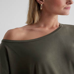 Vente chaude OFF épaule femmes T-shirts à manches courtes personnalisés 100% coton doux pour la peau femme hauts 2024 - Product Image 2