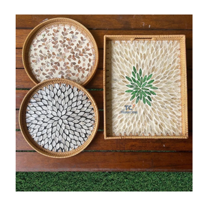 Vente en gros Plateau en rotin avec incrustation de nacre Plateau rond comme décor de table basse Plateau en nacre fait à la main - Product Image 1