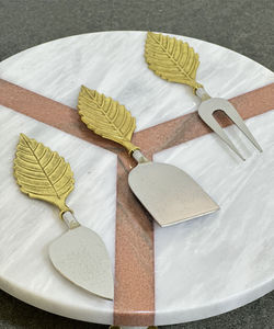Juego de cuchillos para queso de metal con mango de hojas decorativas más vendidas al mejor precio de la India - Product Image 3