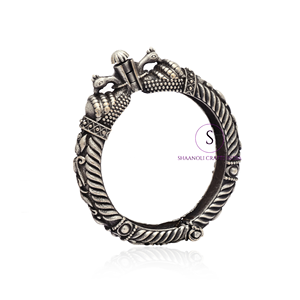 Bracelet en argent antique, design éléphant oxydé, ouvrable, style Kada, bijoux ethniques indiens, style Rleajasthani Banjaran, cadeaux - Product Image 2