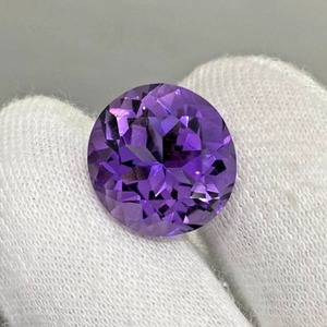 พลอยไทเทเนียมทรงกลมธรรมชาติคุณภาพดีที่สุดสำหรับทำเครื่องประดับ หินเจียระไนเหลี่ยมมุมคมระยิบระยับ มีจำหน่ายสำหรับส่งออก - Product Image 2