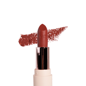 Rouge à lèvres mat profond à finition lisse, best-seller, parfait pour le style en couches - Product Image 4