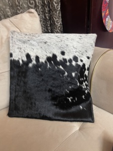 Housse de coussin en peau de vache, épaisse, à poils longs, adaptée aux animaux de compagnie - Product Image 5