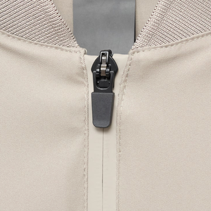 Chaqueta de bombardero con cremallera sólida y cuello vuelto de otoño vintage con tela peinada y servicio OEM - Product Image 5