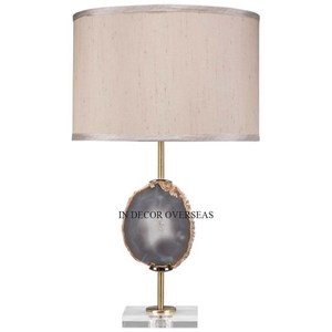 Attractive Look High Grade Gold Plated Prime Quality Metal Made Leaves Designer Home And Hotel Table Lamps Living Room Decor - Product Image 3
