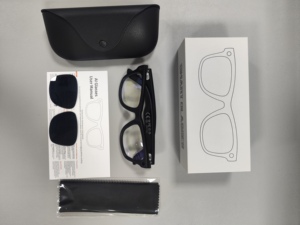 Lunettes Intelligentes MT5 Ultra AI avec Caméra 8MP, Étanchéité IP65, Étui de Charge en Cuir 2000mAh, Traduction en Temps Réel, Enregistrement Audio - Product Image 3