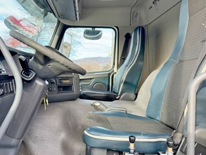 Camion benne Volvo FMX, moteur diesel turbo, phares LED, pneus R20, conduite à gauche, climatisation automatique - Product Image 2
