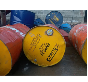 Servo Pride 30 Lubricante de aceite mineral de grado SAE Lubricante industrial de calidad superior para pedidos a granel Lubricante de aceite de motor - Product Image 1