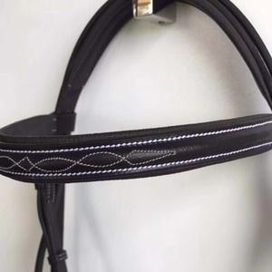 Cabestro para Caballo Ajustable, Diseño Resistente para Entrenamiento, Manejo, Control en Establos y Cuidado Ecuestre Diario - Product Image 2