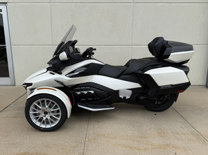 Nouvelle Can-Am Spyder RT 2026 de haute qualité, prête à être expédiée dans le monde entier, légère, haute efficacité, à propulsion manuelle - Product Image 3