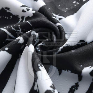 Peso ligero Slim Fit Hombres Mangas cortas Rash Guard Color sólido Mangas cortas Rash Guard Alta calidad Rash Guard - Product Image 6