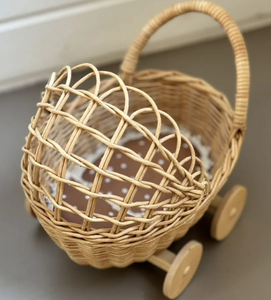 Carrito de Muñecas de Ratán Natural Tejido a Mano con Ruedas de Madera, Cesta de Mimbre para Muñecas y Peluches de Vietnam - Product Image 4