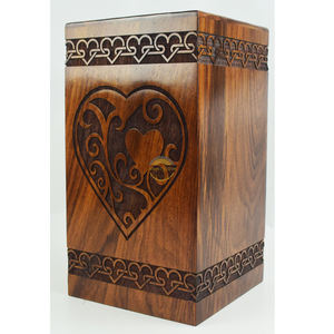 Urna de Madera de Palisandro para Cenizas Humanas - Urna Conmemorativa en Forma de Corazón para Adultos, Hecha a Mano - Urna Funeraria Celta para Cremación por AYAANS - Product Image 1