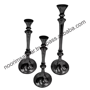 Juego de 3 portavelas de pilar de aluminio pulido de una sola cabeza hechas a mano para bodas servicios religiosos hogar bares Navidad - Product Image 4