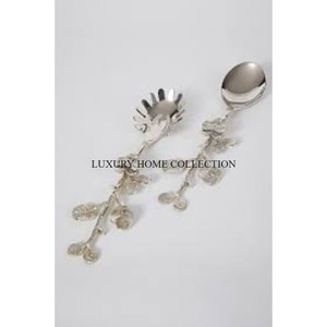 Ensemble de couverts en métal de haute qualité avec design raffiné et construction en acier inoxydable durable, parfait pour toutes les occasions de restauration - Product Image 5